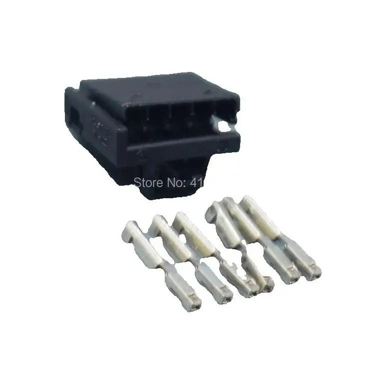 worldgolden 8R0 973 605 1563569-1 5 Pin car steering wheel plug  modified special auto connector