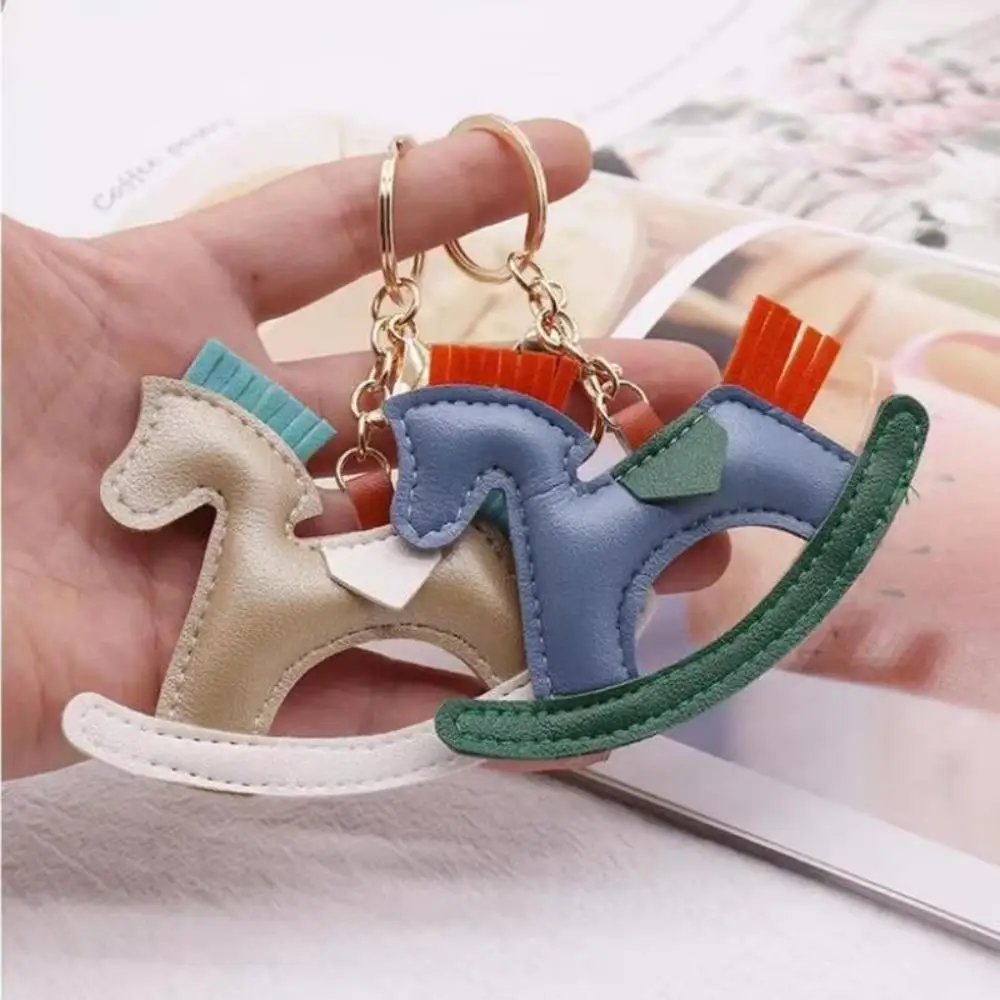 

3D модный дизайнерский брелок из искусственной кожи с лошадью-качалкой, кулон в виде пони, украшение для женской сумки, брелок, очаровательные аксессуары