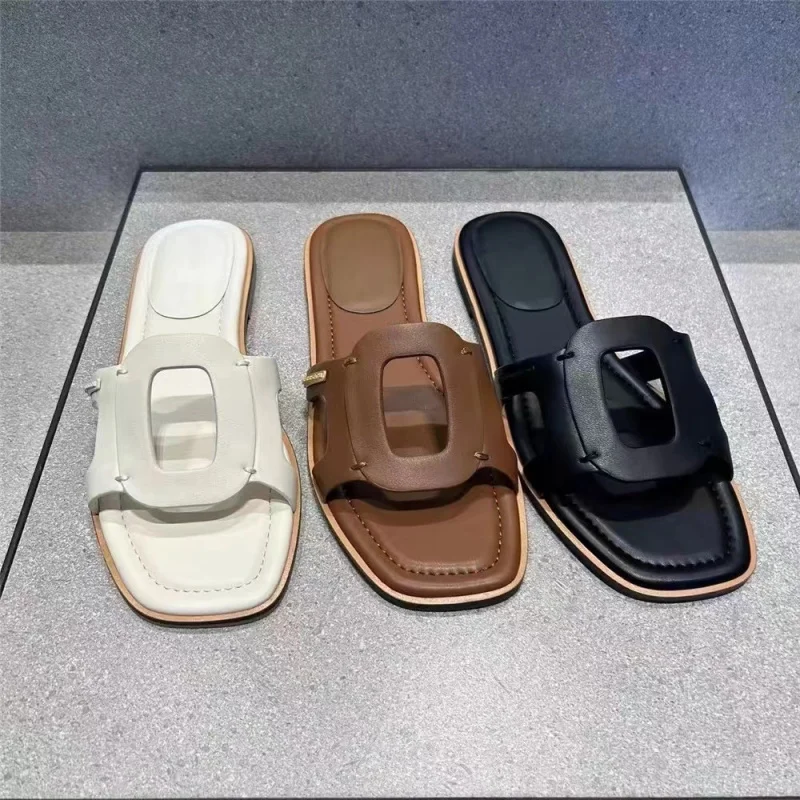 

Women's flat sandals for outdoor wear, 2024 summer new large size hollow-out sandals, slip-on women's shoes size 41-43