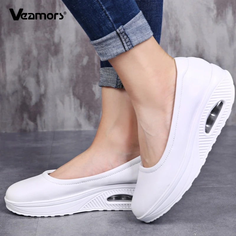 

Женские белые туфли-слипоны для медсестер на воздушной подушке, повседневная обувь на танкетке для ходьбы и работы, нескользящая, с мягкой подошвой, на платформе