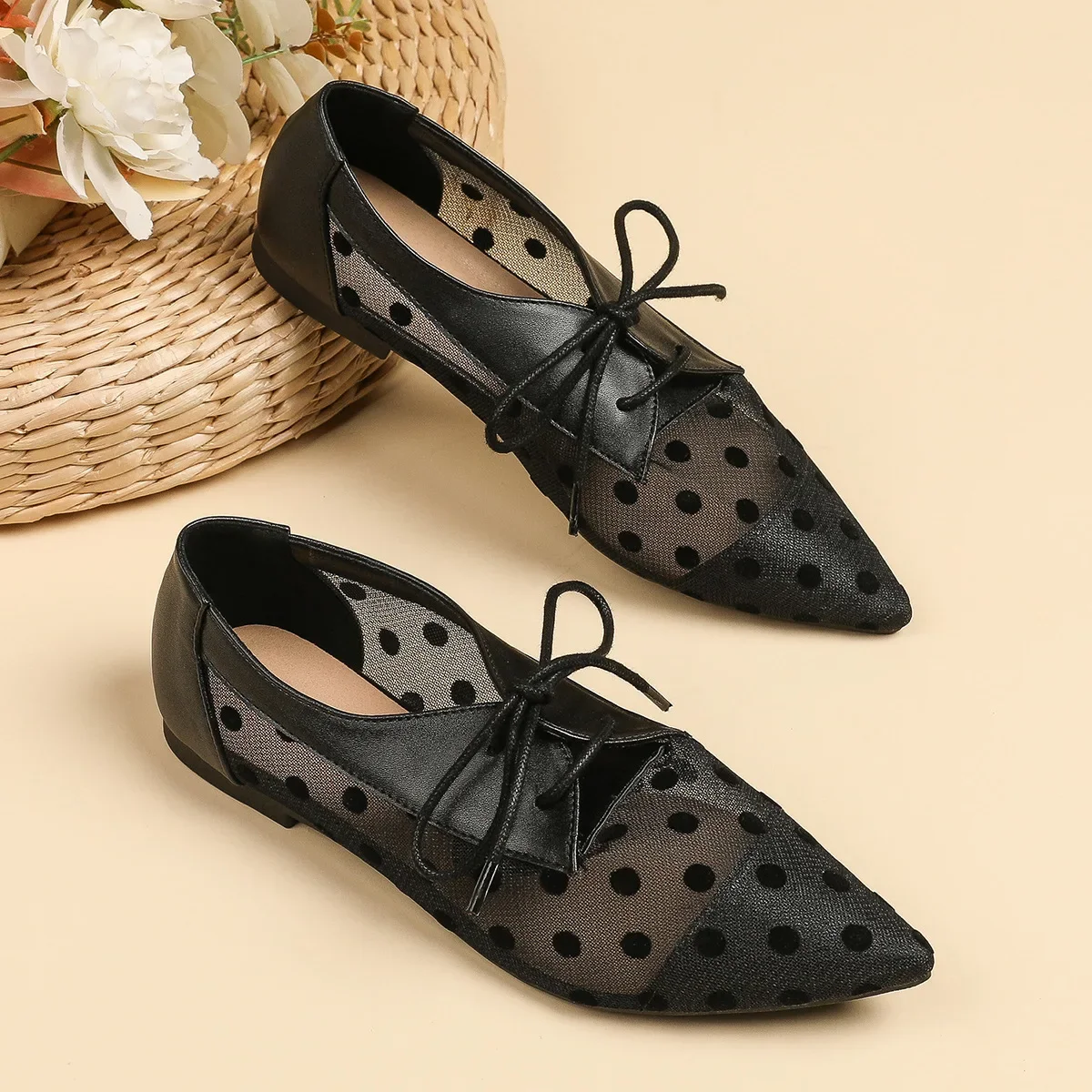 

Pointed mesh lace-up single shoes, flat women's shoes polka dot breathable sandals large size 35-45