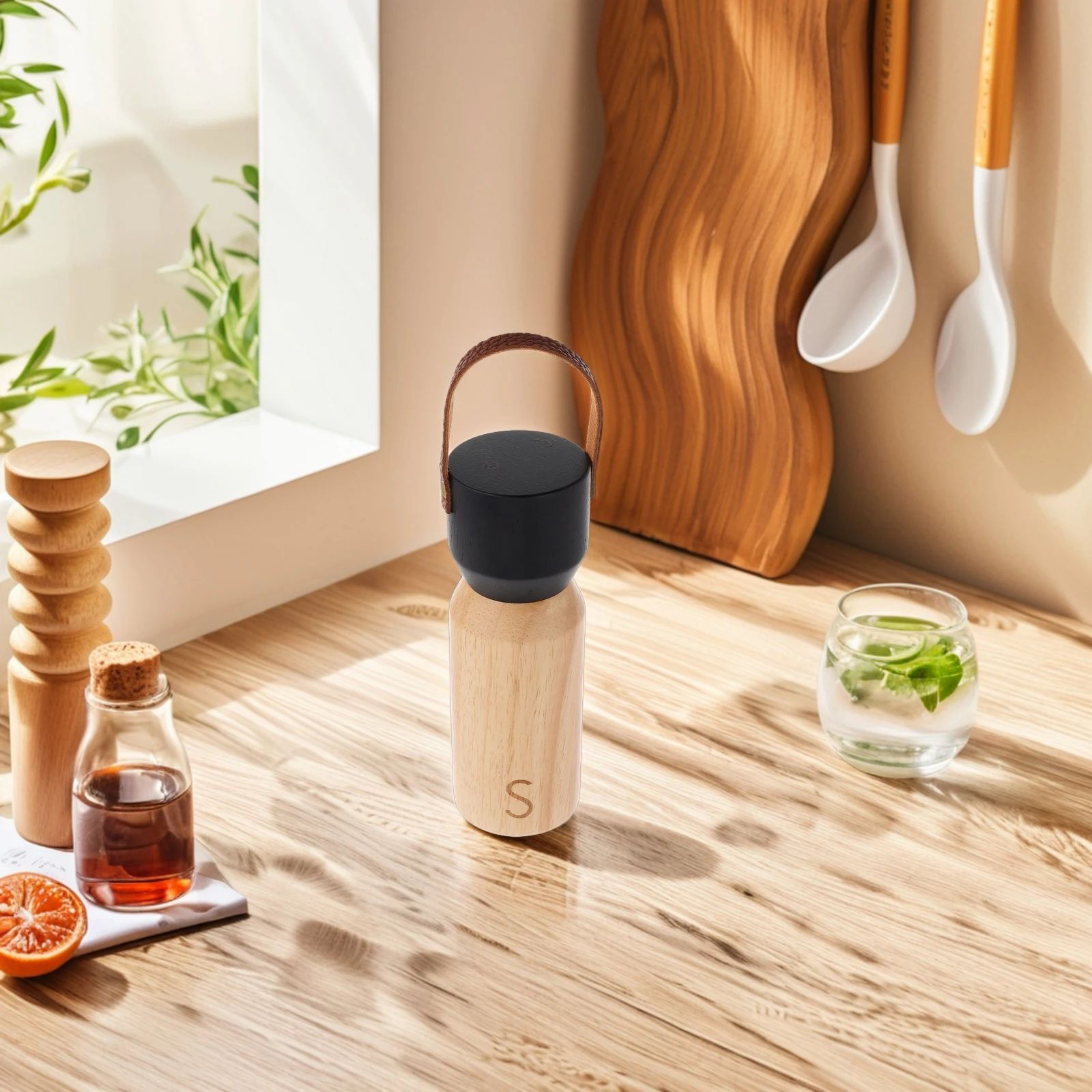 

Wooden Manual Pepper Grinder Salt Seasoning Bottle Kitchen Bbq Travel Spice Grinder Portable Salt Shaker