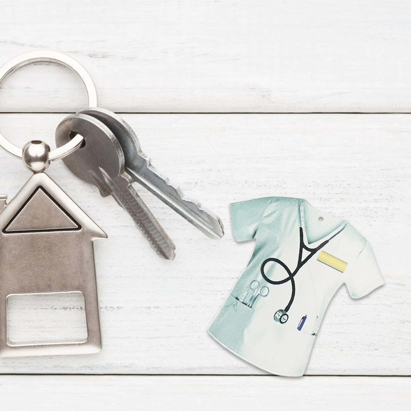4Pcs Doctor Nurse Keychain Set Creative Hospital Present Unique Key Holder for Professionals Party Favor for Doctors