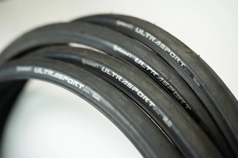 

Континентальная дорожная велосипедная шина из стальной проволоки, непневматическая внешняя шина 700*23C для велосипедов с фиксированной передачей, аксессуары для велосипедного оборудования