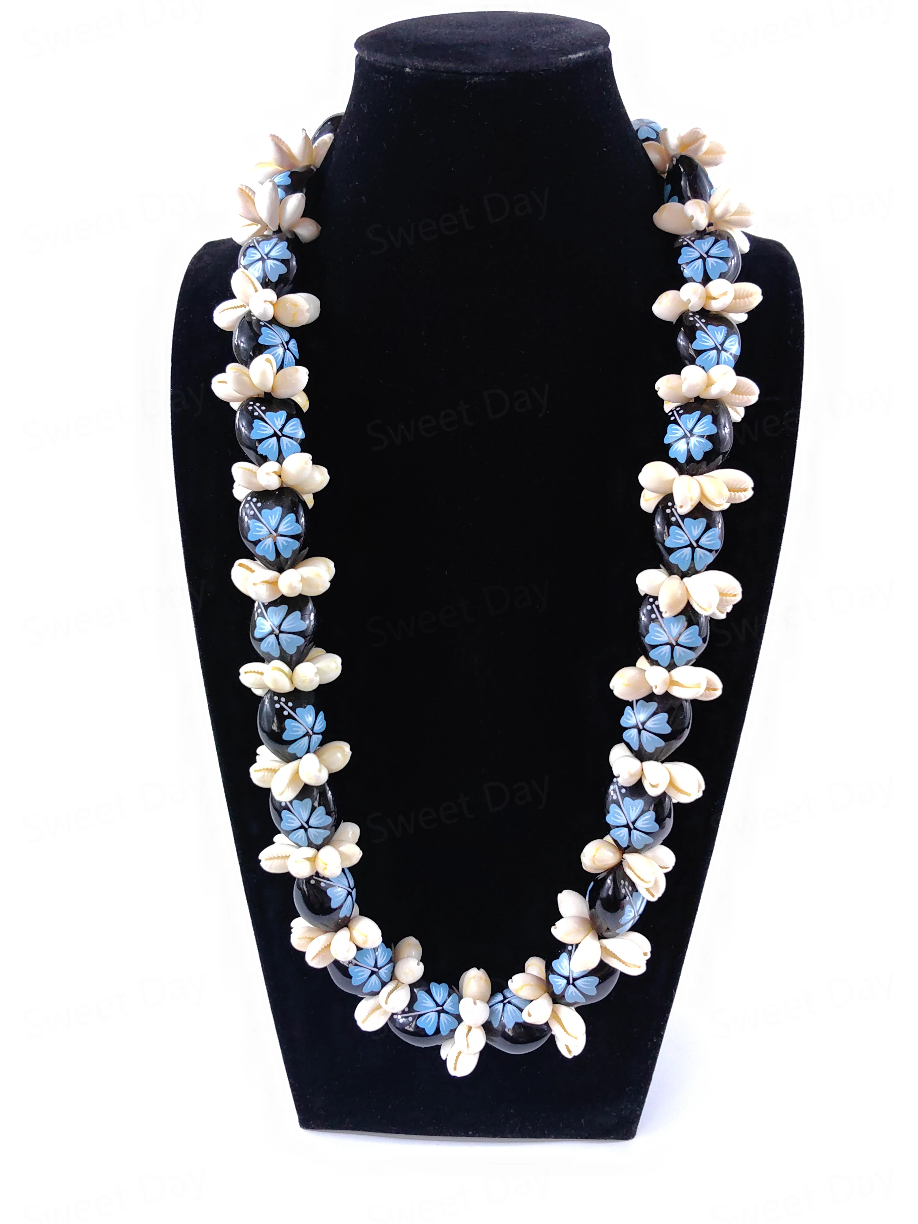 

Class of 2025 Hawaiian Cowrie Shell Lei Kukui Nut Lei Necklace Graduation Lei Necklace Wedding Lei Hibiscus Flower Le