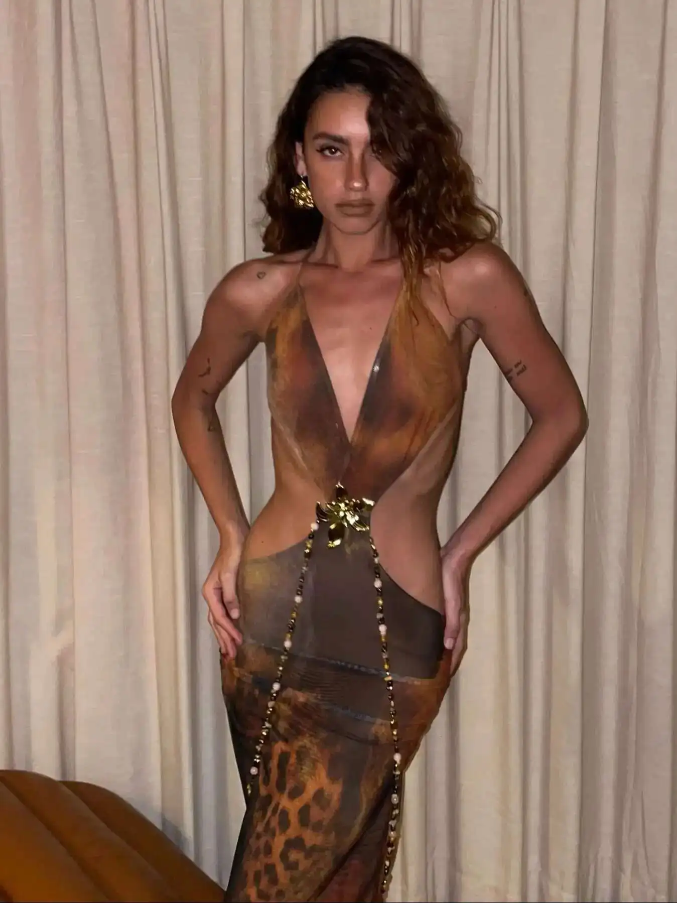 فستان ميدي برقبة على شكل V للنساء صيفي كريستالي-K بدون ظهر فساتين حفلات ضيقة بطبعة الفهد فساتين ماكسي للعطلات #4