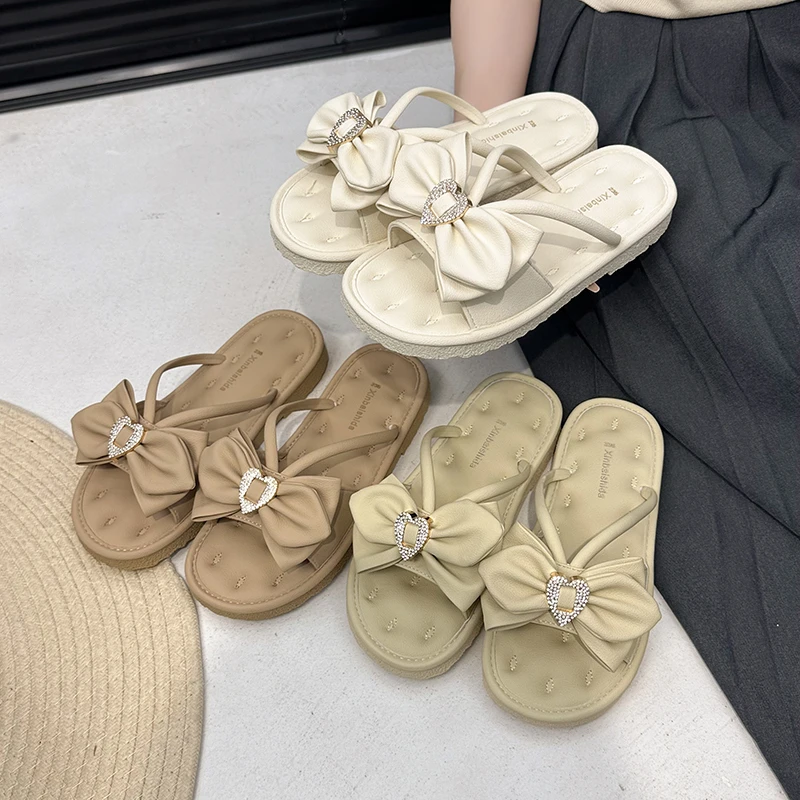 

2025 Summer New Flat Slippers for Women Fashion Casual Wear Elegant Solid Women Shoes Thick Sole Solid Color Beach Sandals