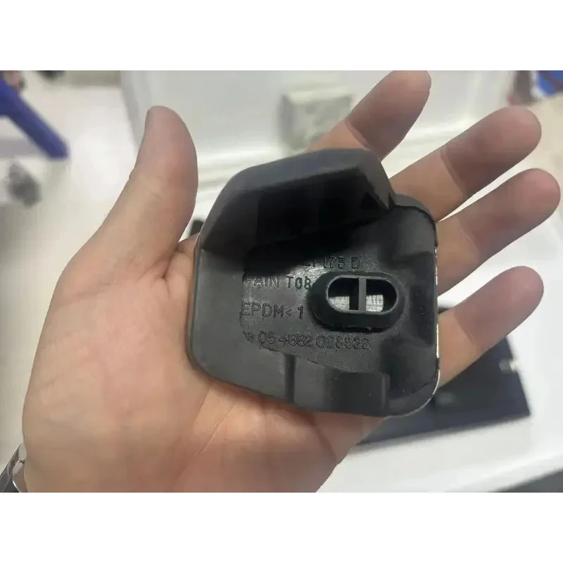 

Педаль R-Line Rare V 4 R32 Lupo 9N 6R