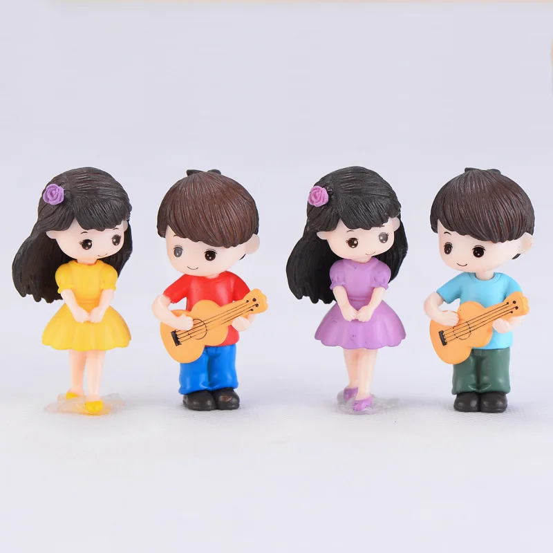 Guitar Couple Lover Miniature Figurines Boy Girl Dating Character Garden Ornament Wedding Decoration Cake Car Home Modern Craft