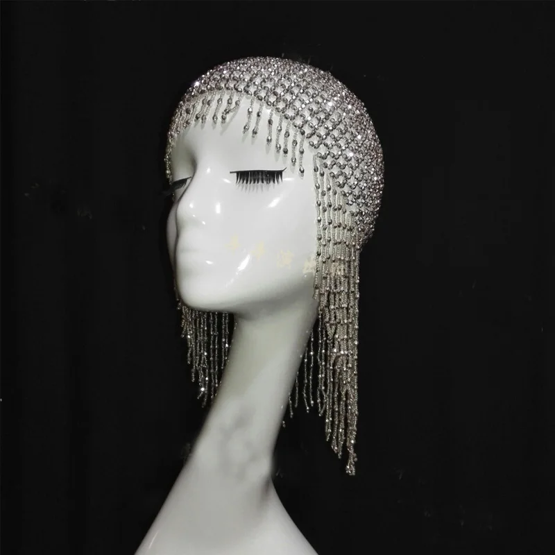 2023 New Bar Ds Dj Female Singer Dance Rhinestone Chain Wig Headdress Headgear Tassel Flashing Diamond Rave Costume Accessories