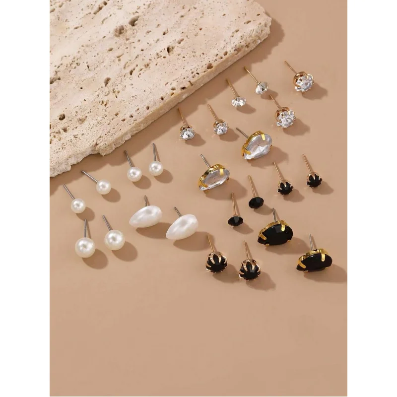 12 Pairs Versatile Daily Accessories – Fashion Faux Pearl & Crystal Water Drop Stud Earrings Set.
