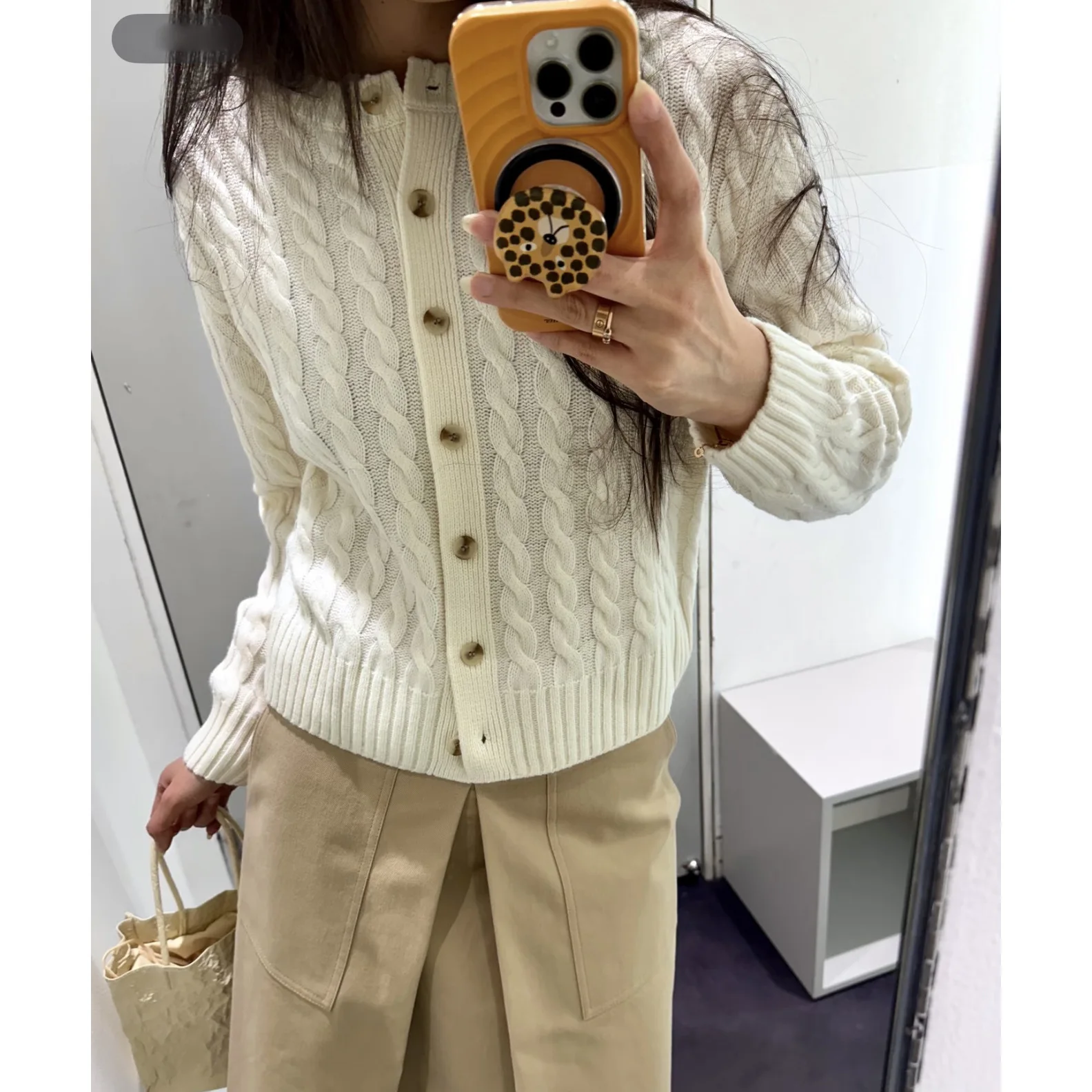 

Женский кардиган стандартного кроя с узором косами, новая коллекция весна 2026