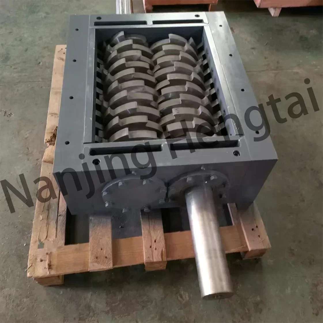 Powerful plastic shredder Crusher Grinder Crushing (chassis)