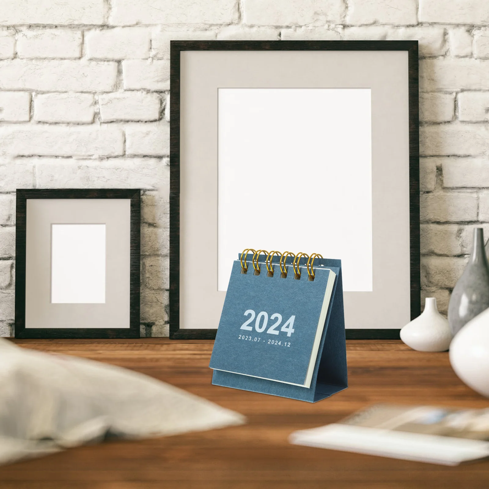 2024 Mini Desk Calendar Thick Paper Flip Binding Monthly Planner Daily Use Standing Office Home Scheduling Organizing Note