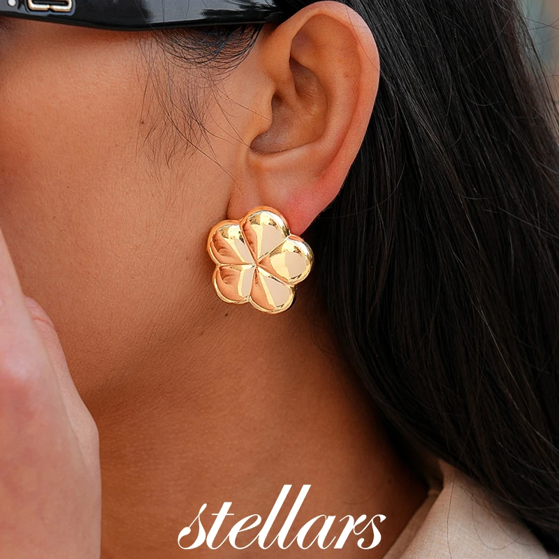 

China-Style Metallic Glossy Flower Steel-Needle Stud Earrings Minimalist Versatile Eco-Friendly Design