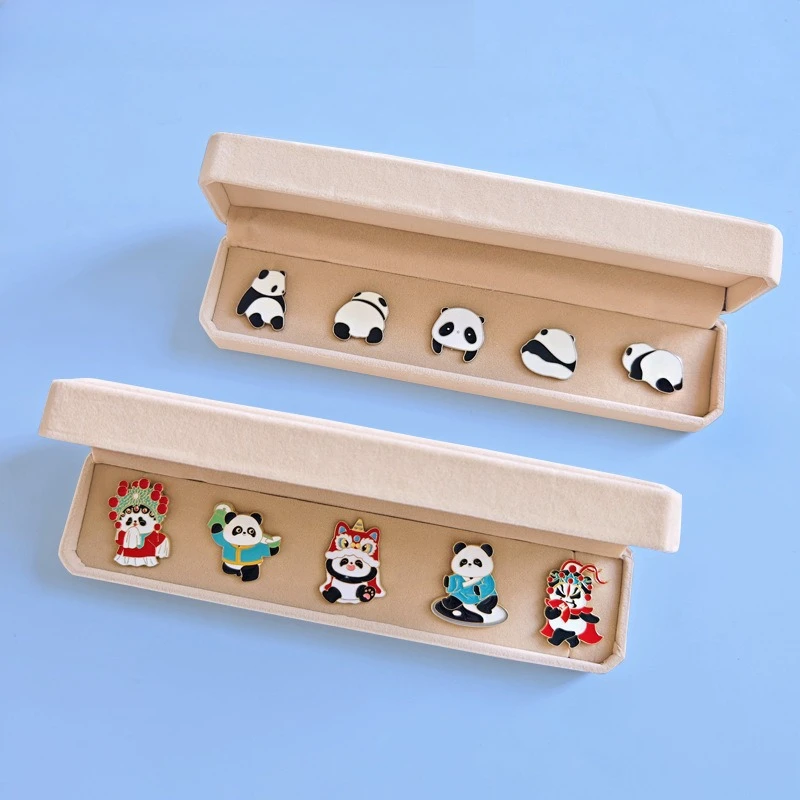 بروش الباندا على الطراز الصيني - هدية إبداعية ثقافية فريدة من نوعها، هدية رأس السنة/عيد ميلاد للعملاء، تذكار شارة معدنية إبداعية