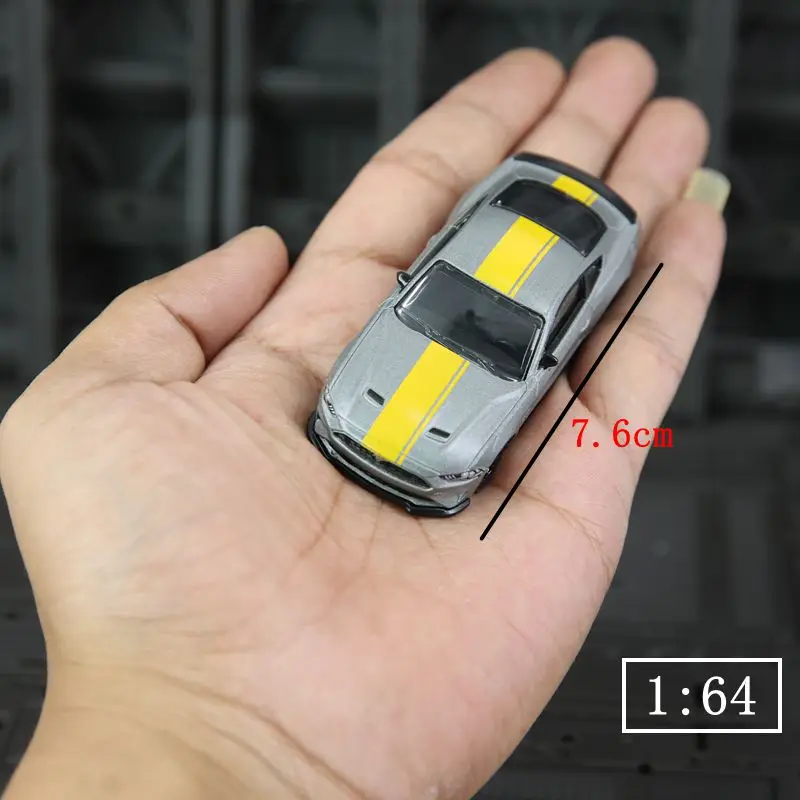 

Модель CCA 1:64 Ford Mustang 2018 GT, имитация суперкара из сплава, статическая модель автомобиля, украшение, подарок, настольная миниатюра, маленькая коллекционная модель