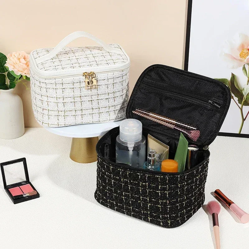 2024 New Korean Style of The Plaid Small Large Organizing Makeup Bag High-color Cosmetic Storage Bag for Women Toiletry Bag