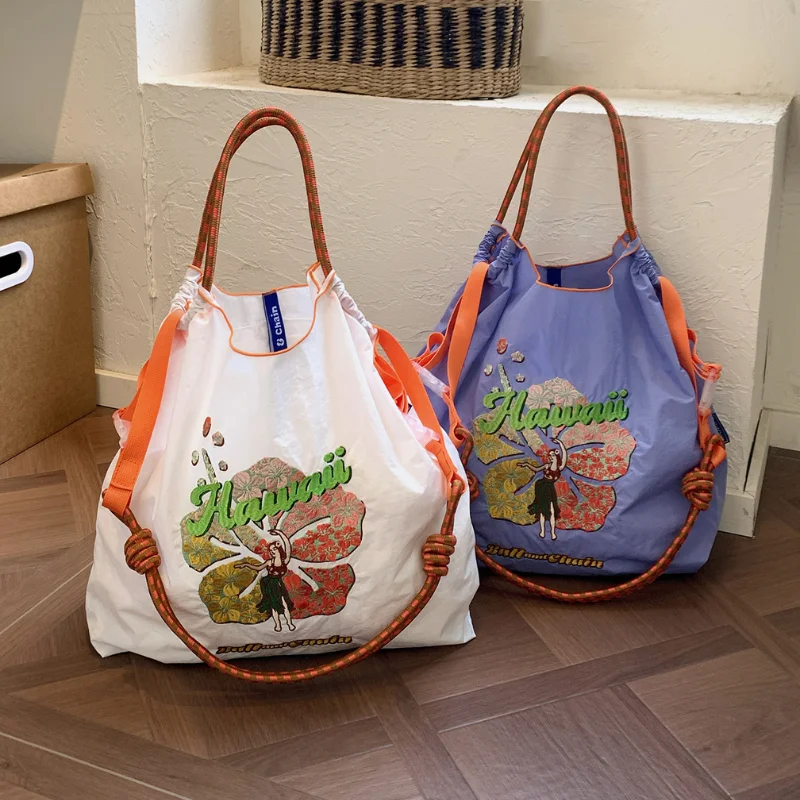 

New Nylon Shopping Bag Embroidery Goddess of Luck Lady Shoulder Bag Large Capacity Tote Casual Fashion for Commute Shop Holiday Gift Christmas