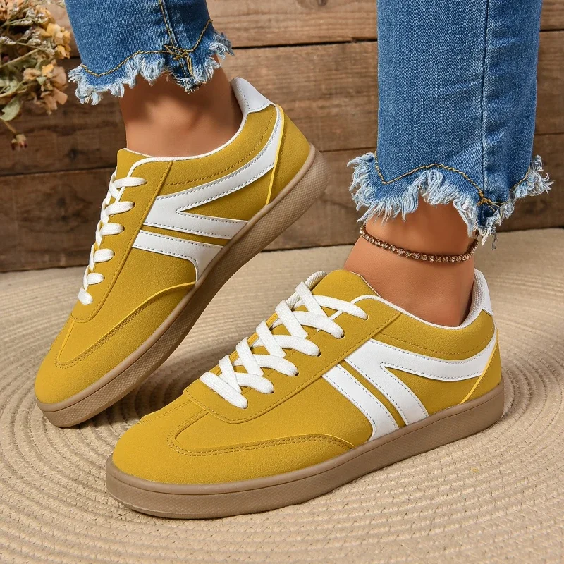 Autumn New Round-toe Flat-soled Casual Sports Shoes Fashionable  Popular Lace-up Running Shoes Non-slip Women\'s Vulcanized Shoes