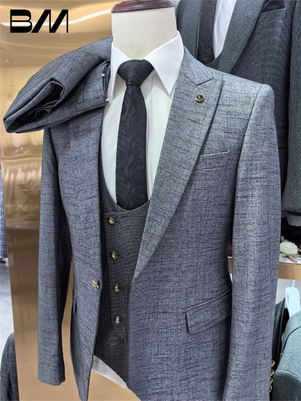 Conjunto de fato sólido clássico masculino, blazers e calça, cinza, formal, elegante, escritório, casamento, anfitrião, festa, alta qualidade