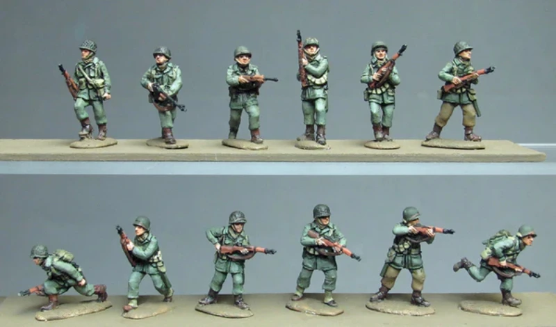 1/72 Scale Diecast Resin Figure Model Kit WWII US Army Infantry Advancing 12 Figures Unpainted