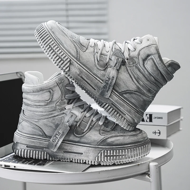 

New Men and Women Trend Wear Resistant Two-color Couples Fashion Casual Sneakers High Top Skateboard Shoes Student Boots