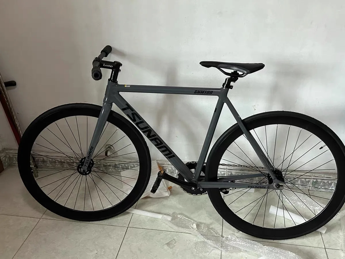 ピスト固定ギアバイク津波トラックシングルスピードレーシング自転車