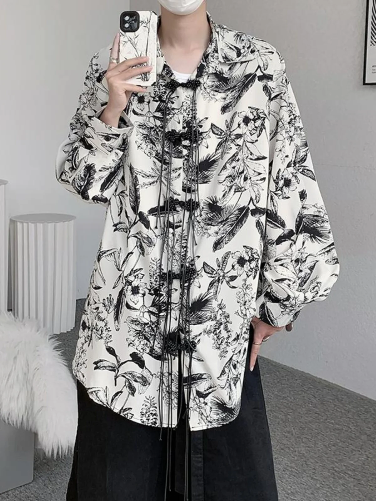 

New Chinese Sle adient Ice Silk Long Sve Cuban Collar Men's irt Design Sensation High End Youth Faion Autumn Wear