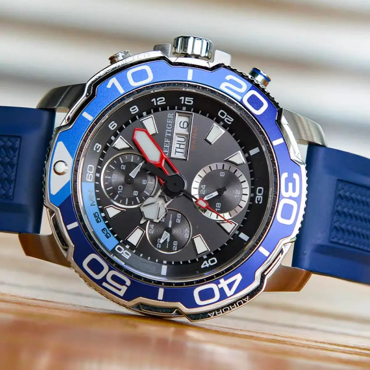 Reef Tiger Men Automatic Watch 45mm Sport Mechanical Wristwatch Sapphire Mirror Waterproof Luminous Multi-Dial Month,Week,Date
