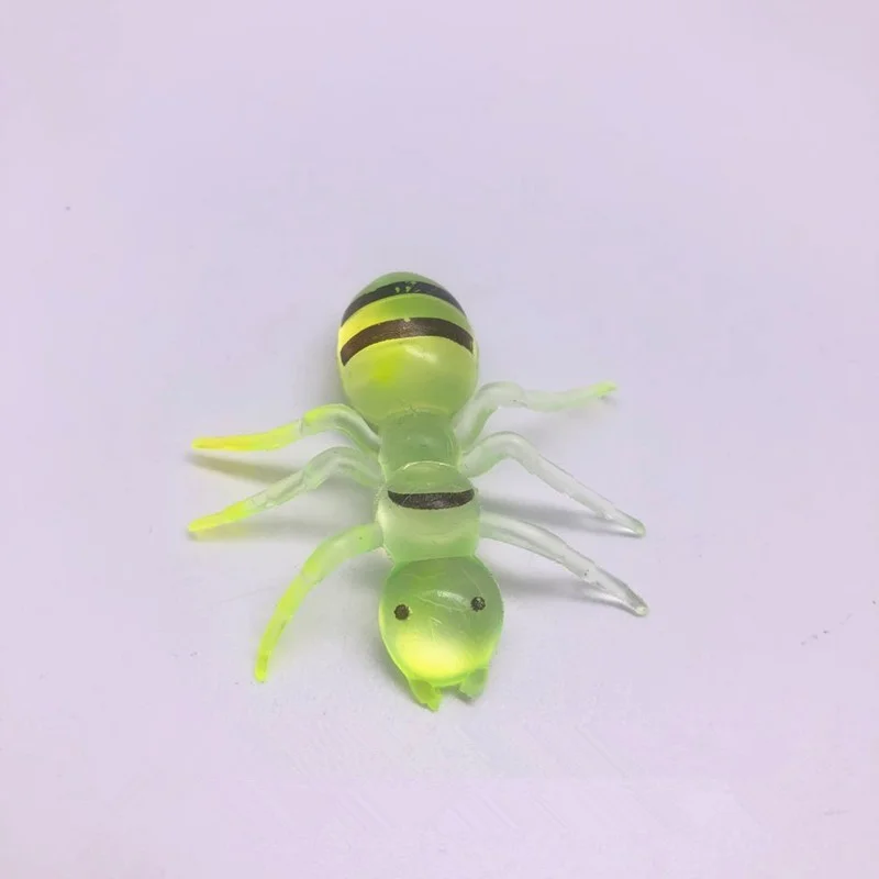 10 Uds. Novedad de Halloween, juguete de hormiga gigante falsa, broma realista divertida, modelo de insecto, juguetes creativos de la interacción de parodia aterradora de los Inocentes