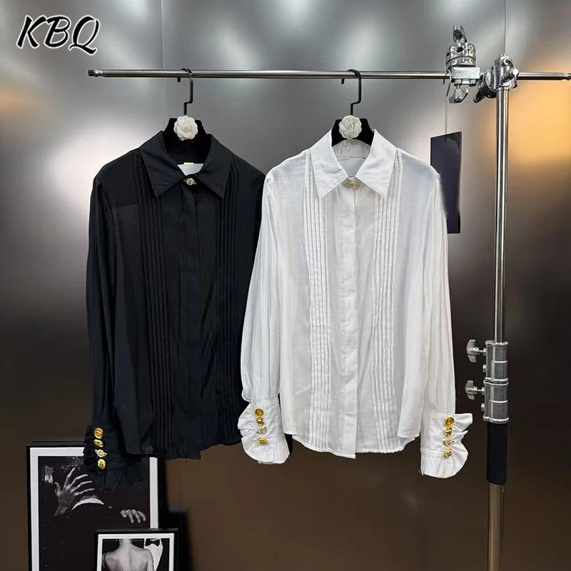 KBQ Solido Impiombato Fibbia In Metallo Camicie Casual Allentate per Le Donne Risvolto Manica Lunga Patchwork Pieghe Design Senso Camicetta Femminile Nuovo