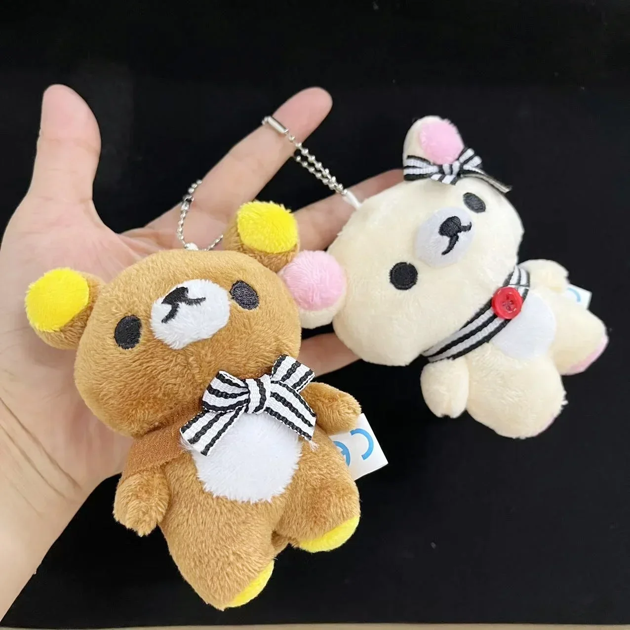 Kawaii rilakkuma anime dos desenhos animados brinquedos de pelúcia chaveiro acessórios macio recheado mochila pingente menina menino crianças presentes aniversário