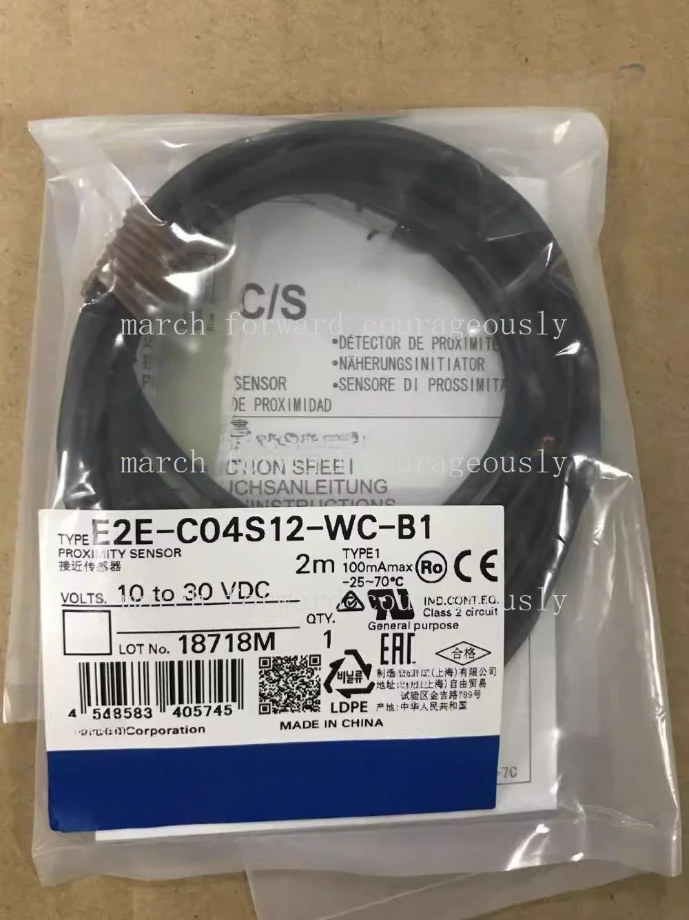 Original and genuine for Omron E2E-C04S12-WC-B12M small-diameter proximity sensor