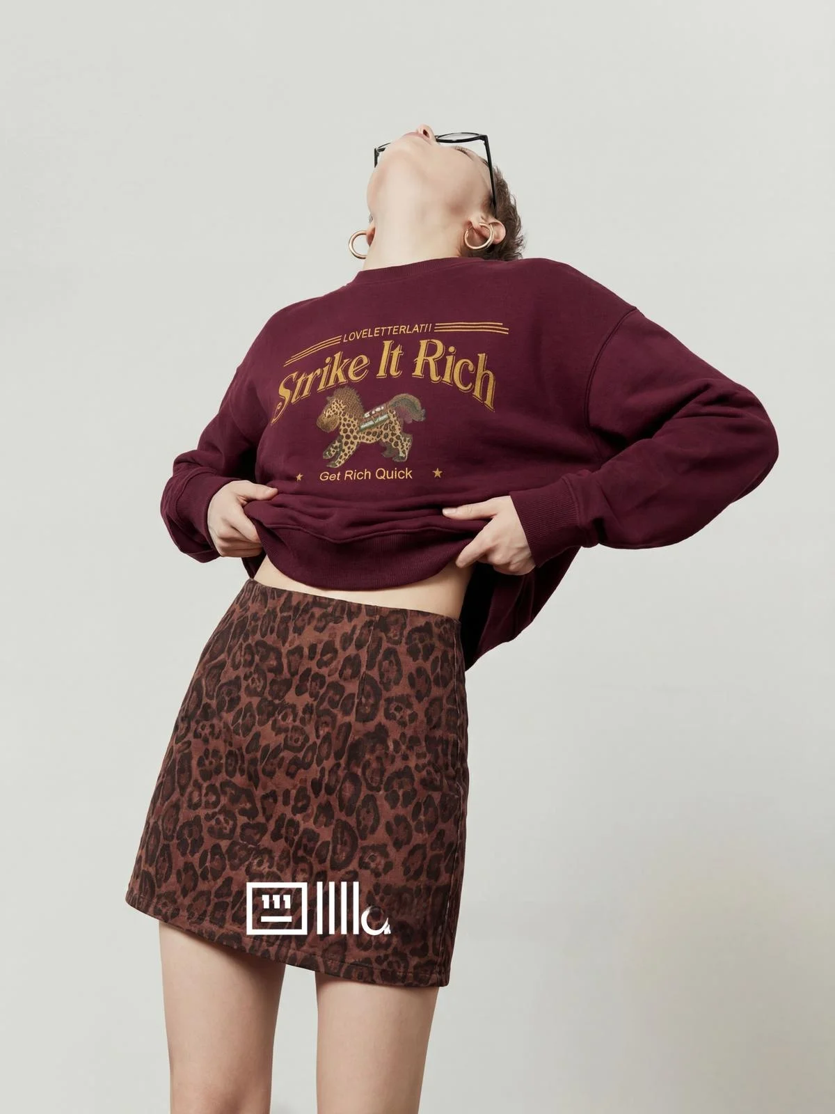 

Красная толстовка с леопардовым принтом, женская, свободного кроя, повседневная, с круглым вырезом, весна 2026, новинка, удобная, дышащая, модная...