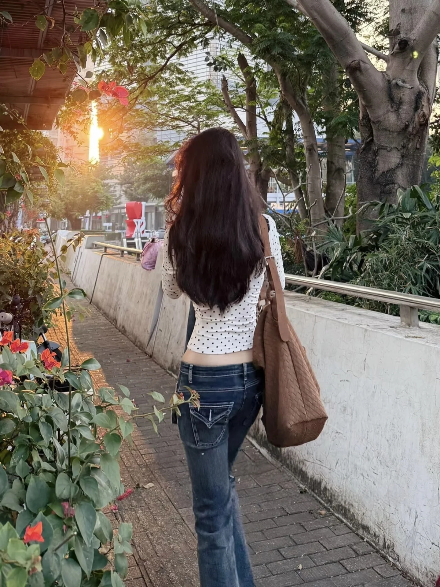 

Американские ретро-джинсы с низкой талией и расклешенными штанинами для женщин, новые весенние супероблегающие брюки в пол, сексуальные расклешенные джинсы из хлопка с эластаном