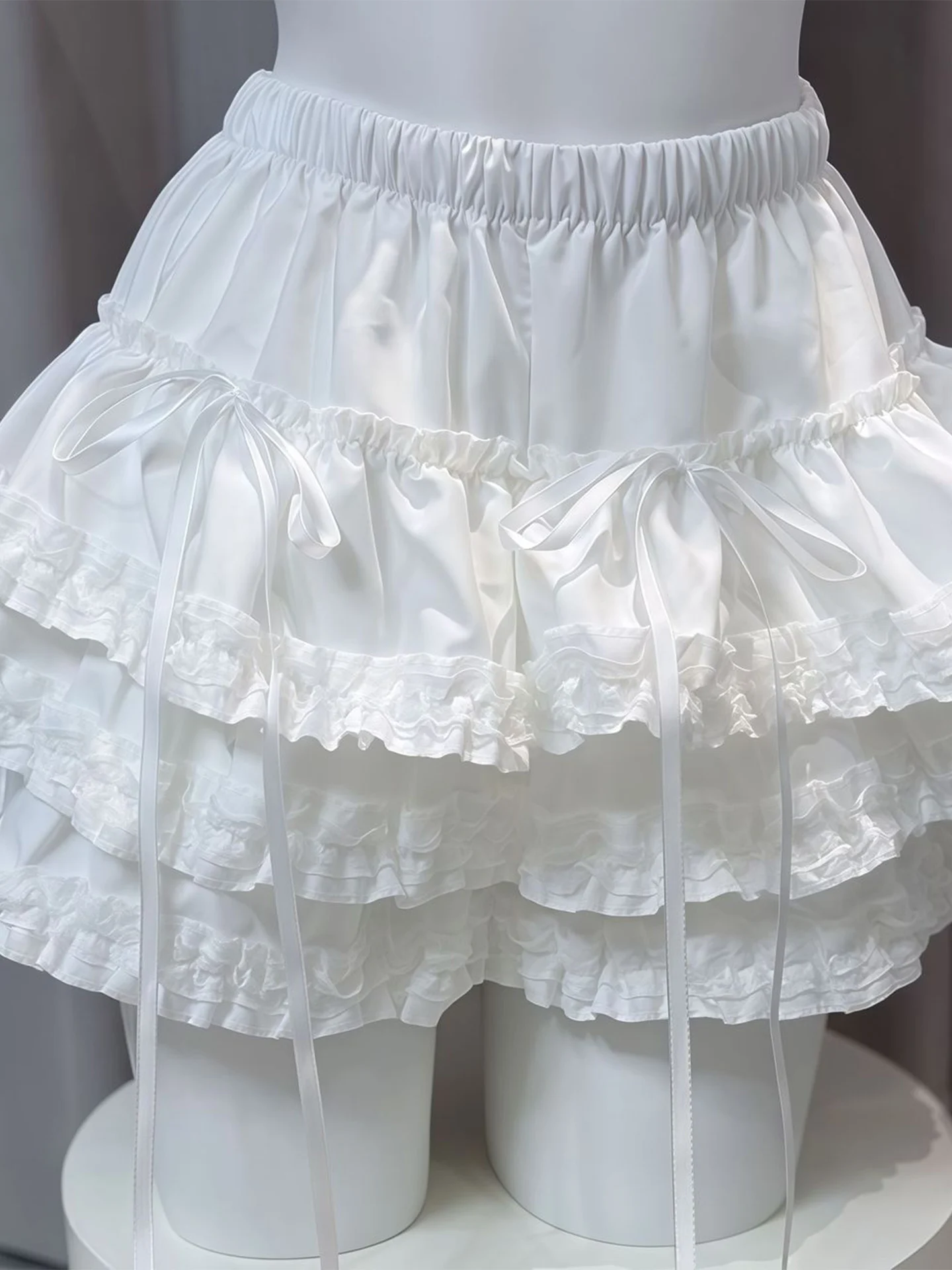 Romantic White Puffy Short Skirt High Waist A-Line  Skirt for Girls Ballet Style Casual  Knot Cake Skirt