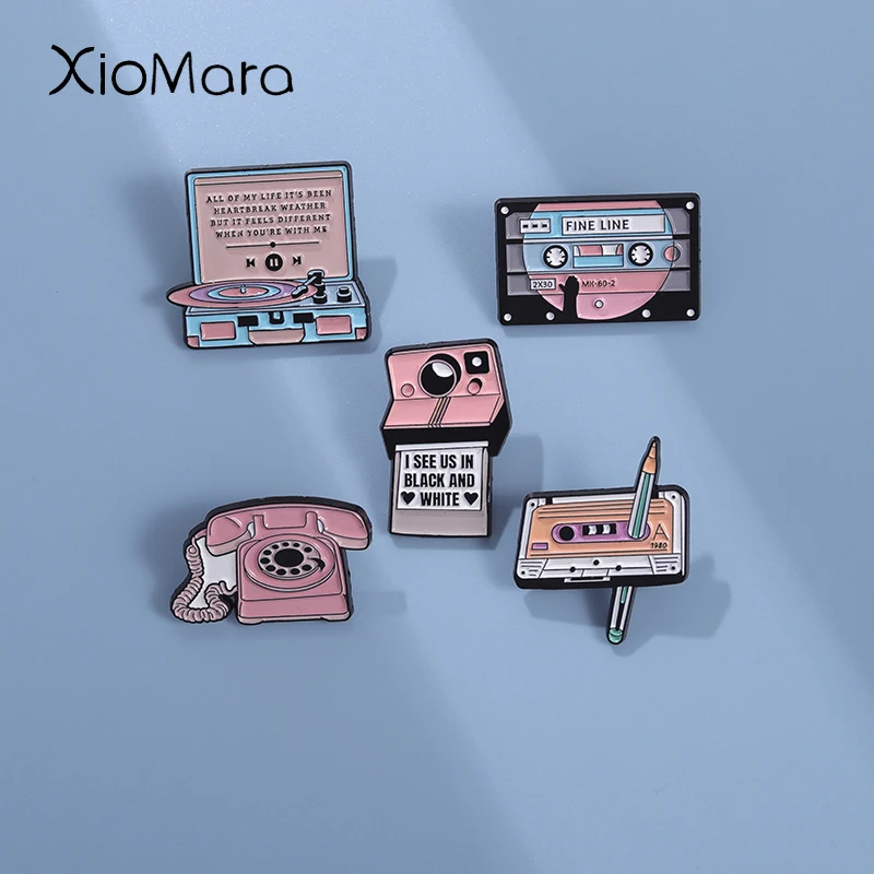 Vintage Recorder Enamel Pin Cassette Tape Badge CD Jukebox Brooch Funny Badge Collar Clothes Shirt Jewelry Accessories Pin Gifts