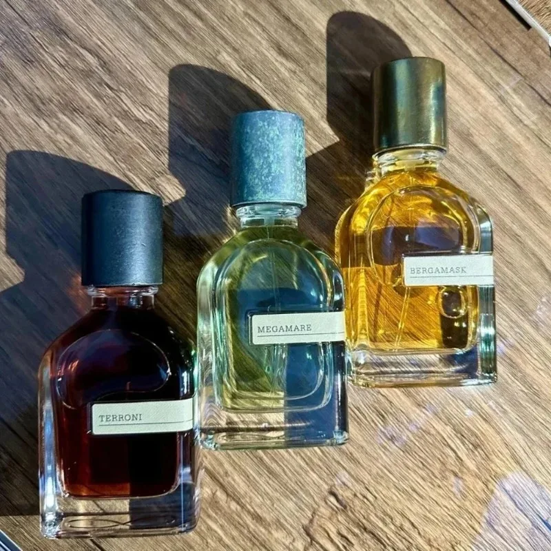 Perfume Oriental Amaderado Unisex de 50 ml, Aroma Cálido y Duradero, Almizcle y Notas Terrosas, Profundo, Elegante, Suave y Refinado, Fragancia Premium para Regalo