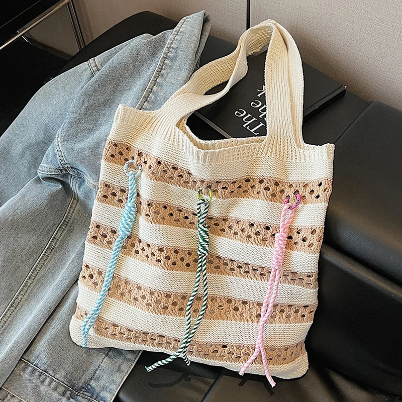 

Korean Tassel Knitted Bag For Women Summer Contrasting Striped Beach Bags Fashion Commuting Shoulder Pack Large Capacity Handbag