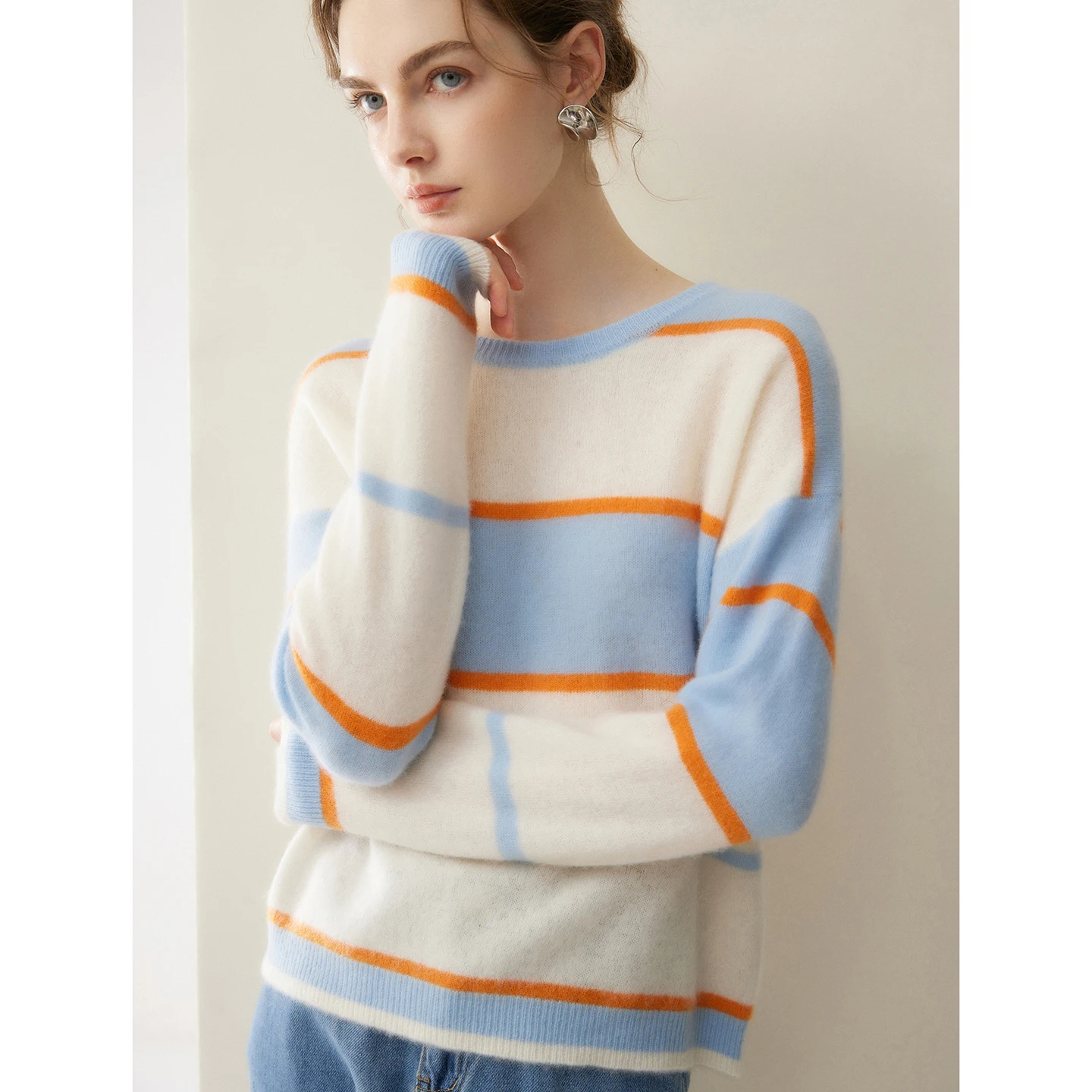 100% cashmere women's pullover long sleeved sweater, color blocked knit fashion, autumn and winter 26 new O-neck  sweater