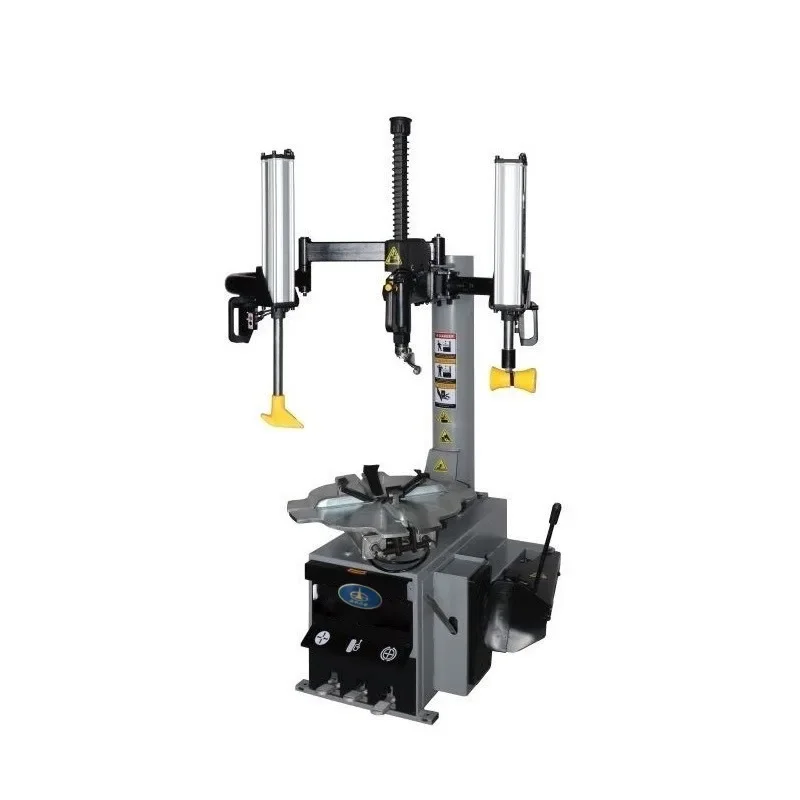 Combination of tire remover and electronic balancing machine for fully automatic field operation of explosion-proof tires
