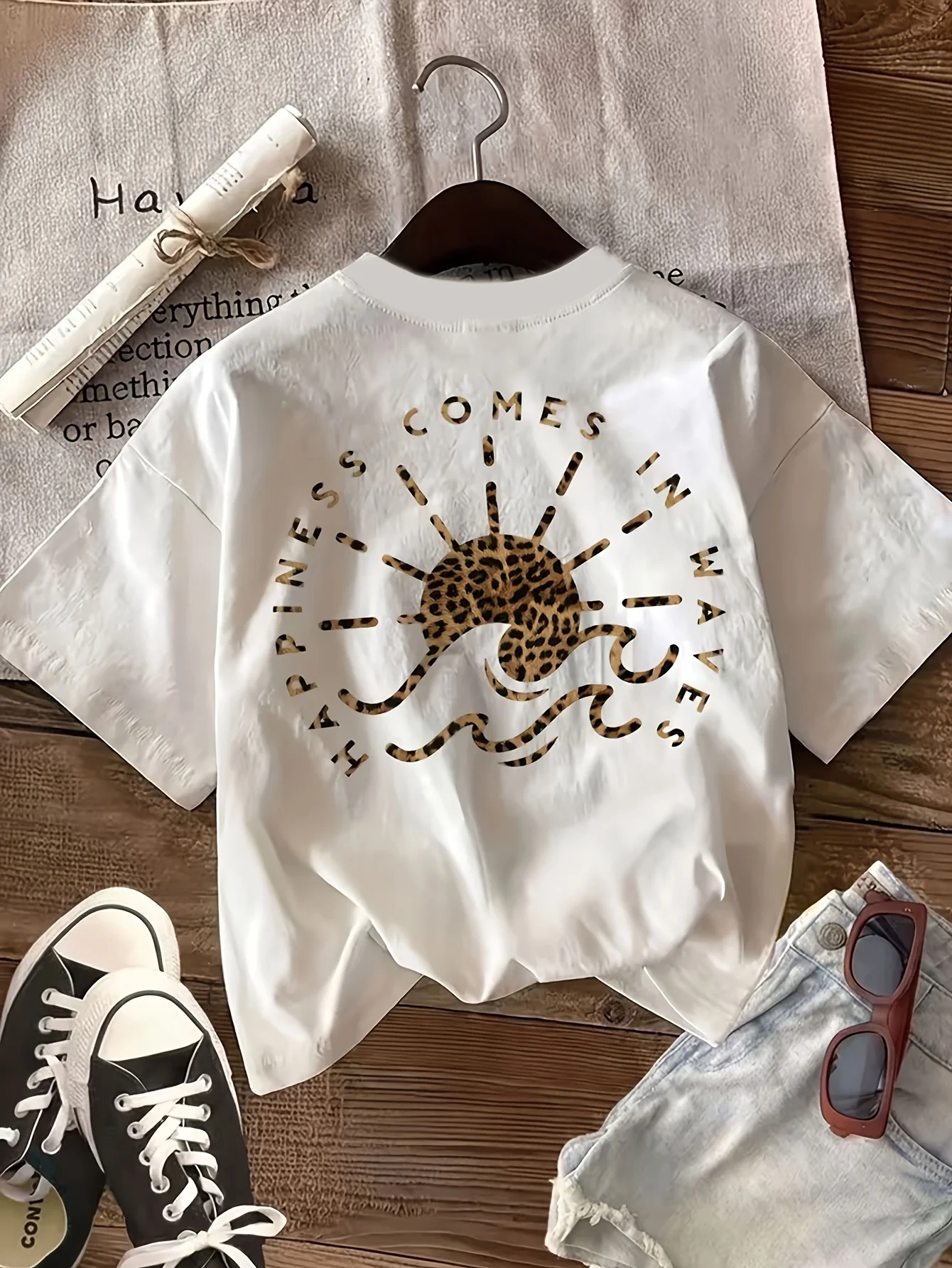 Double-sided Print Summer Casual Women's Top, Vintage-style Sun and Leopard Wave Print, Happy Round Neck Short Sleeve T-shirt