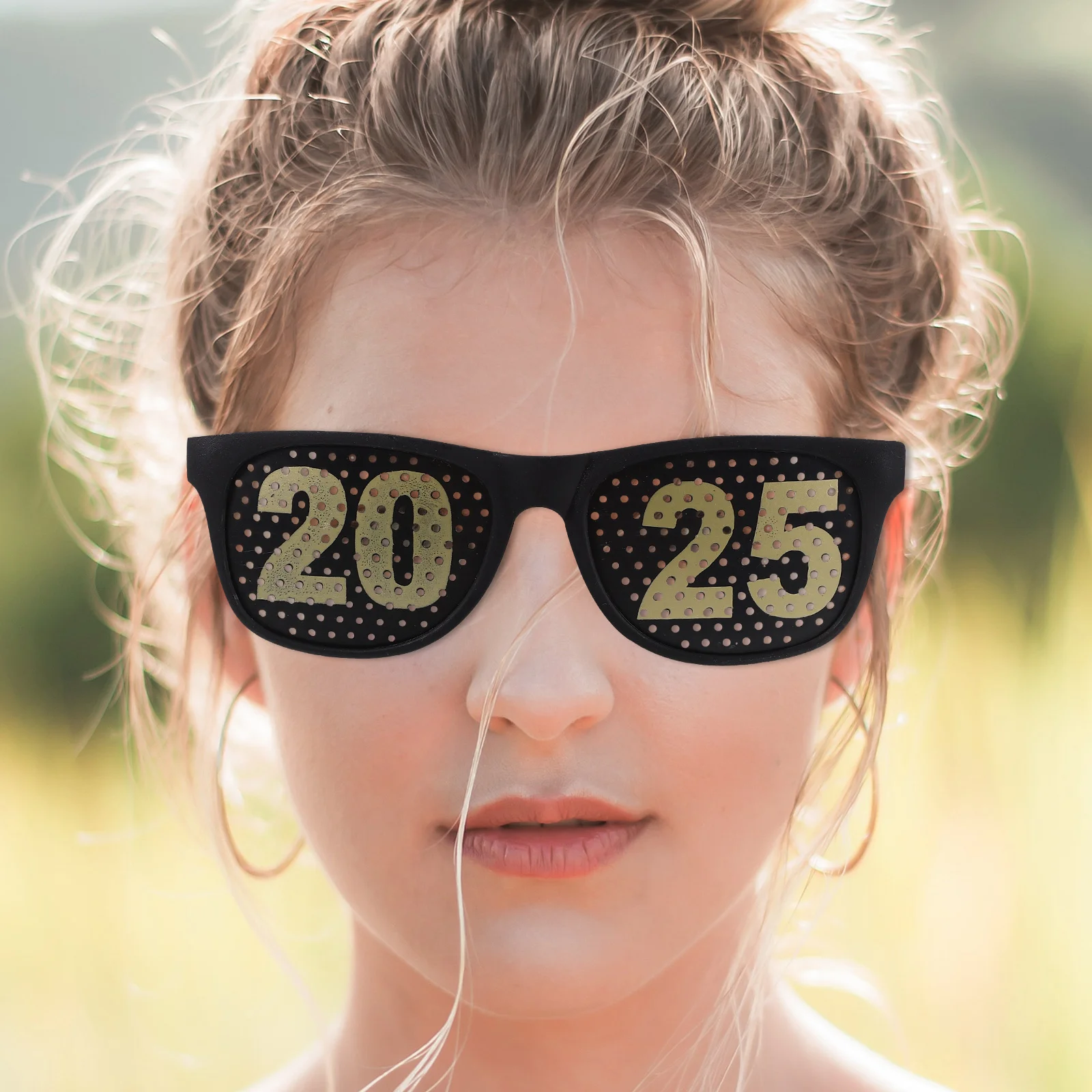 2025 New Year Party Glasses Square Digital Graduation Props Lightweight Plastic Shiny Lenses Bold Numbers Photo Booth Favors