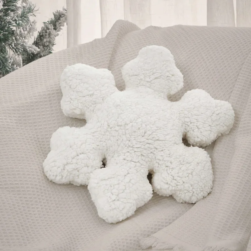 3D Snowflake Decorative Cushion Winter White Snowflake Shape Pillow Christmas Home Holiday Decoration Sofa Cojines for Bedroom