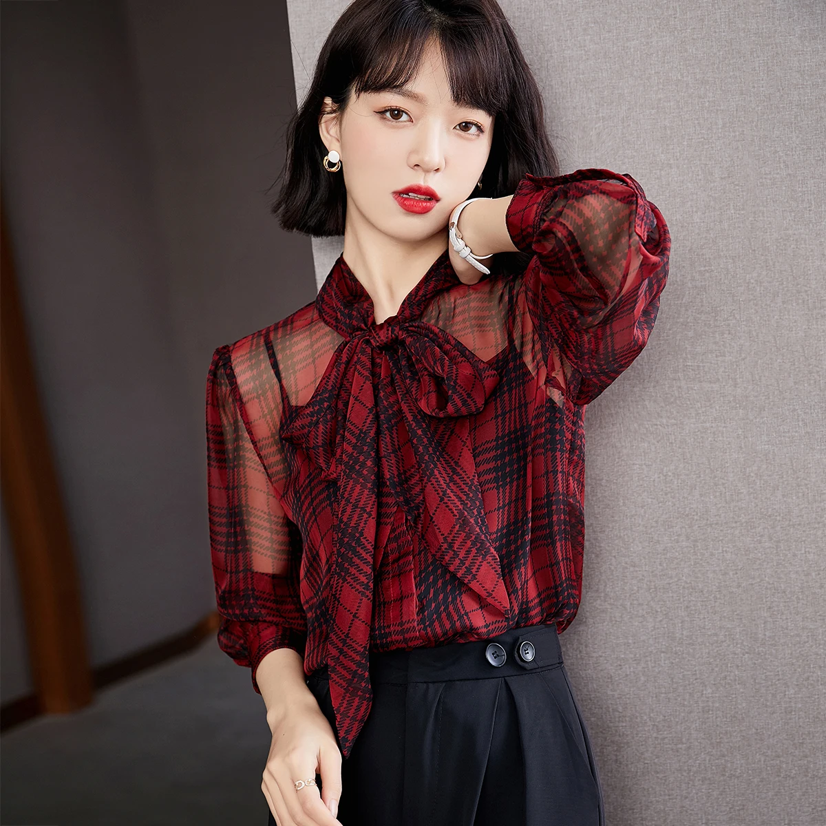 Women Shirt See Through Plaid Long Sleeve Tie Bow Collar Loose Casual Tops Lady Vintage Elegant Loose Blouse Spring Fall D1342