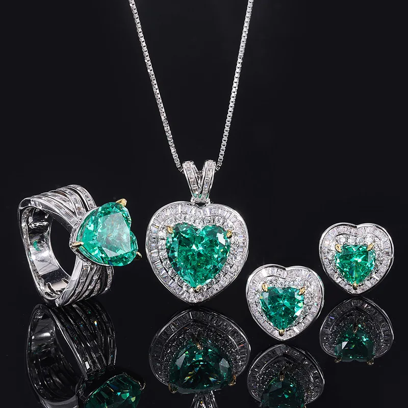 

BeadsSFashionable High-Quality Carbon Fiber Heart-Shaped Women's Set in Emerald Green12*12 8*8