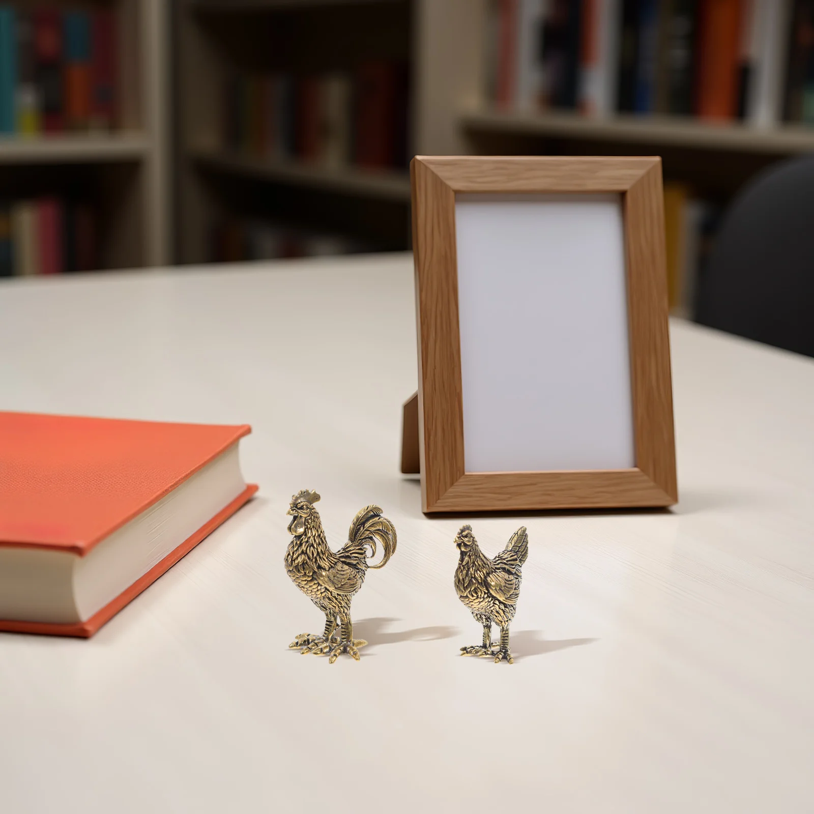 

2Pcs Pure Copper Chicken Statues Traditional Zodiac Decor for Living Room Study Table Auspicious Brass Animal Ornament Set