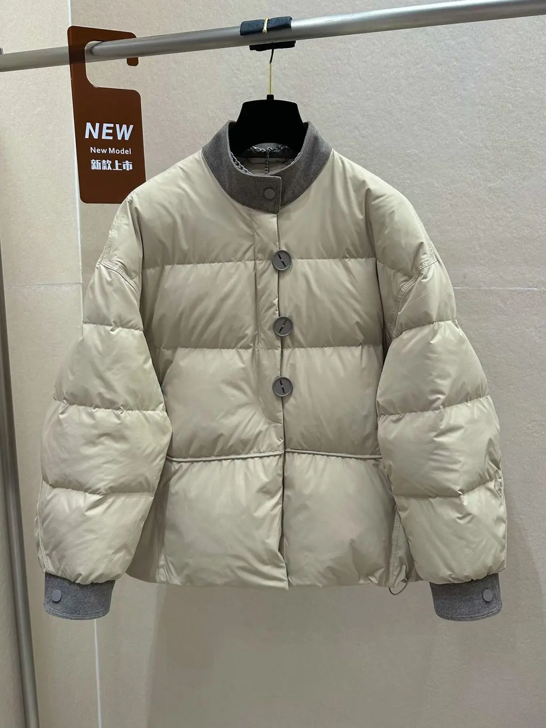 2026 Winter New Women's Down Jacket Loose Splicing Windproof Stand Collar 90 White Duck Down Jacket