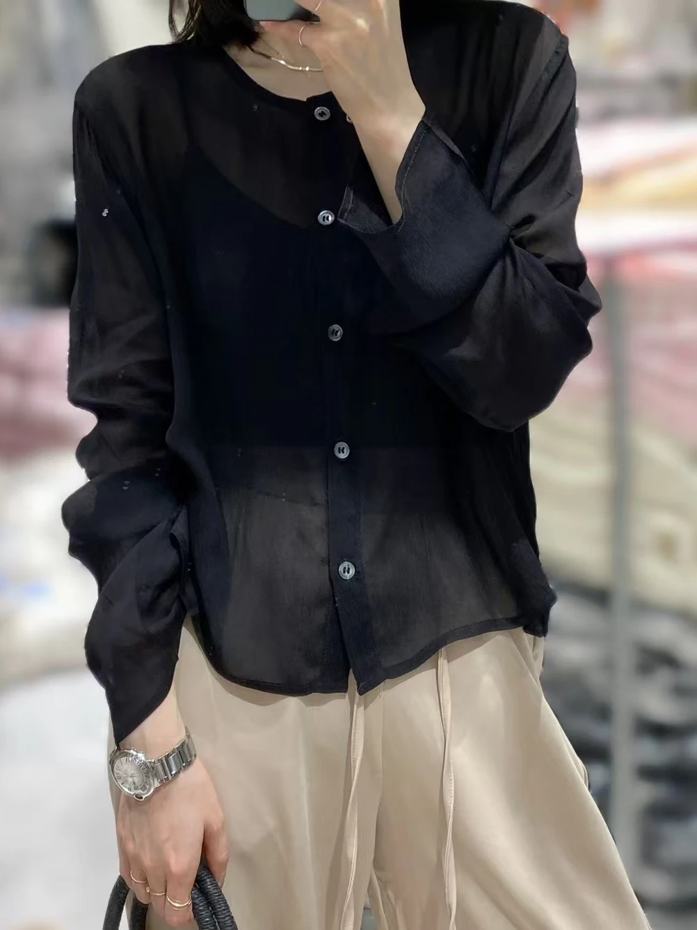 

Spring Summer Commute Style Lightweight Long Sleeve round Neck Single Button Women's Shirt Slimming Top Fashionable Casual Wear